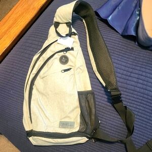 Bella Russo Gray & Black Crossbody. Unisex. NWT